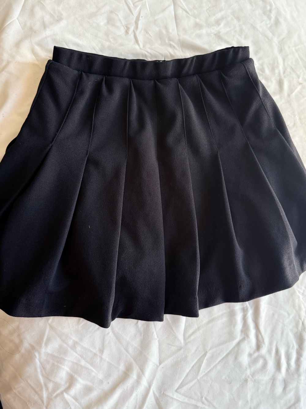 BBJ Los Angeles Women's Black Pleated Skater Skirt- New/ Unworn- Small